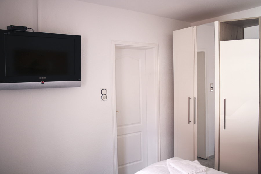 Schlafzimmer 1 Mit Fehrnseher